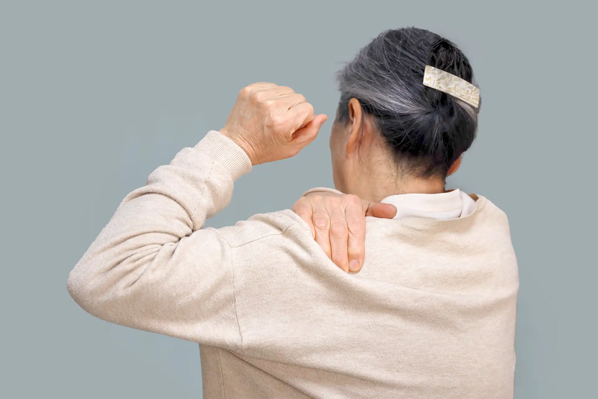 How to Relieve Arthritis Pain in Your Shoulder