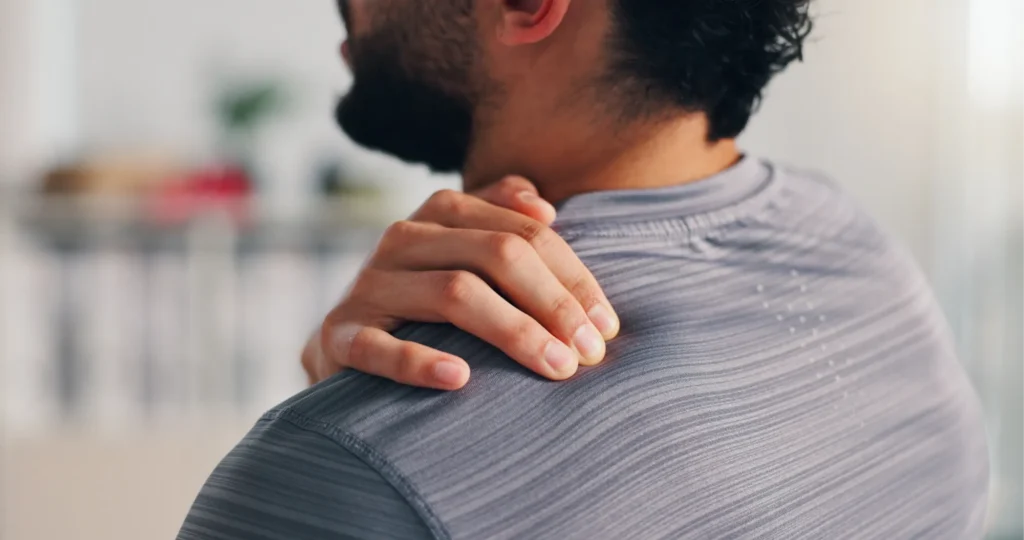 Someone who has shoulder tendonitis